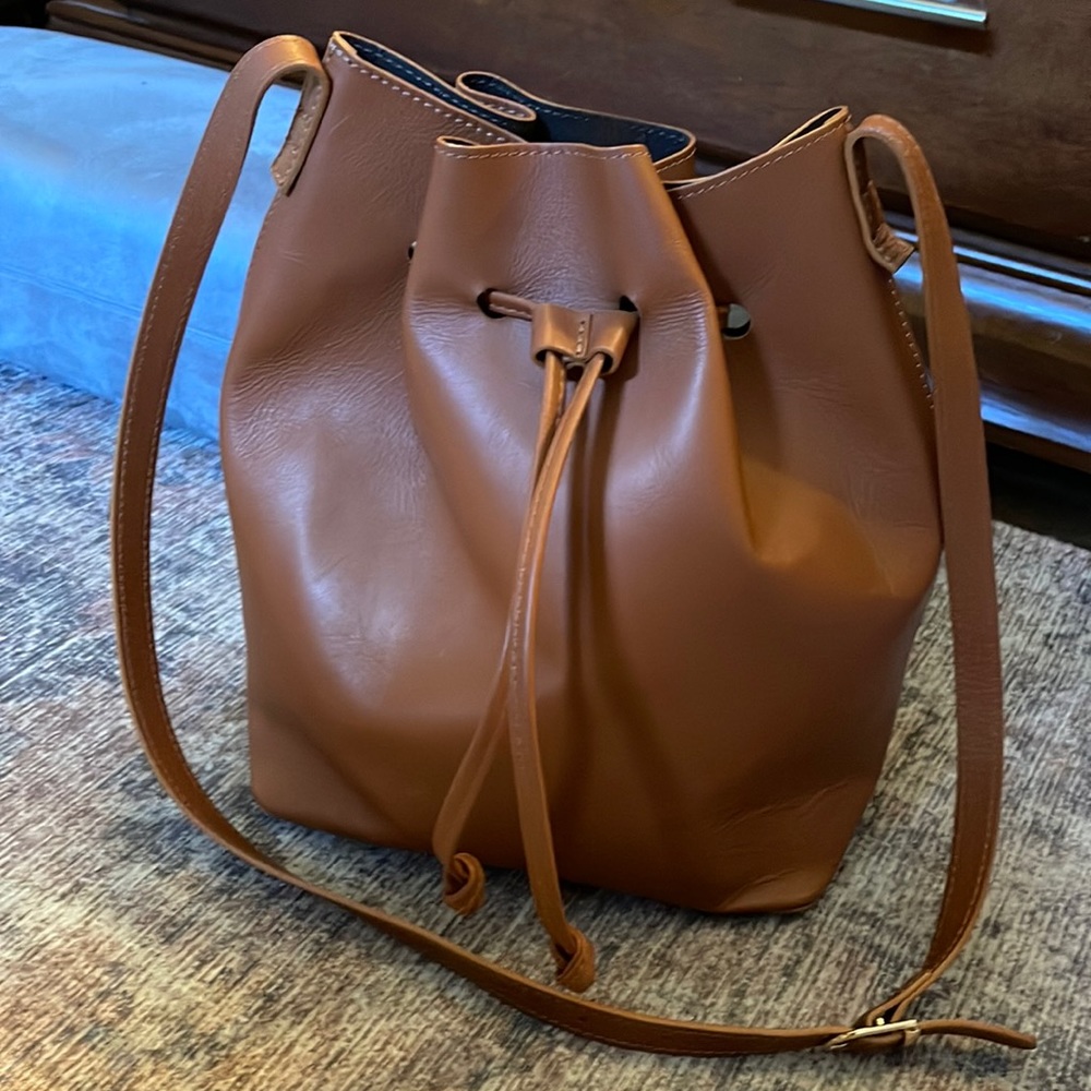 Valentina Fiore leather bucket bag